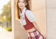 可爱小姐姐户外写真照,户外写真中的可爱小姐姐风采